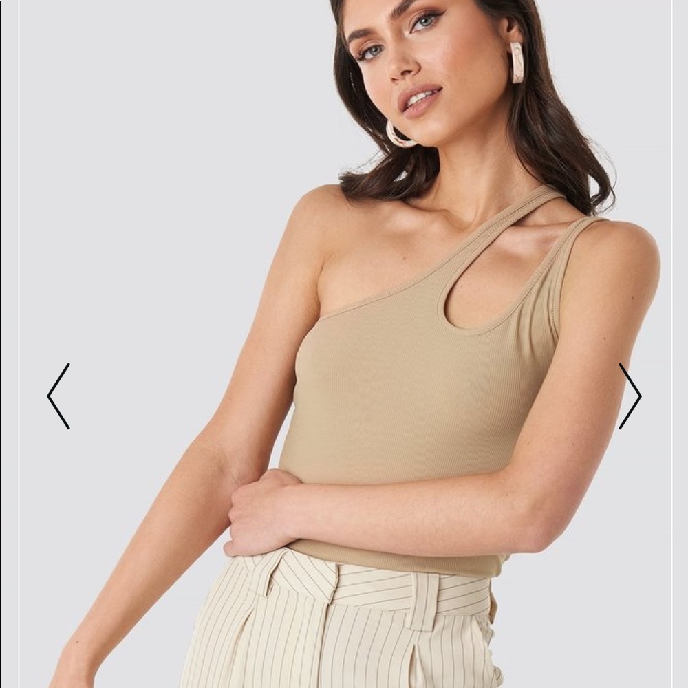 NA-KD side striped top in beige
